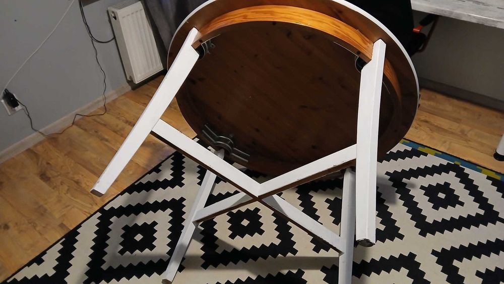 Stół okrągły Ikea z drewna klejonego