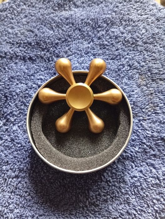 Fidget spinners em latão 2