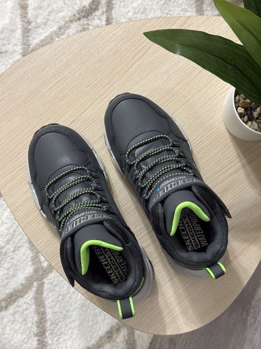 30р 31р 32р Дитячі черевики Skechers Drollix