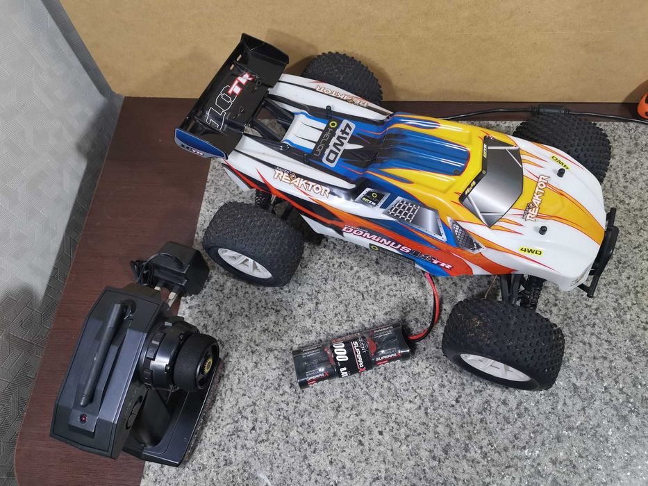 RC машинка Helion Dominus 10TR Brushless 1/10 безколекторна траггі