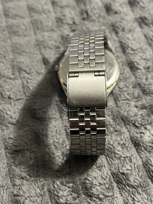 Zegarek sekonda  biala tarcza