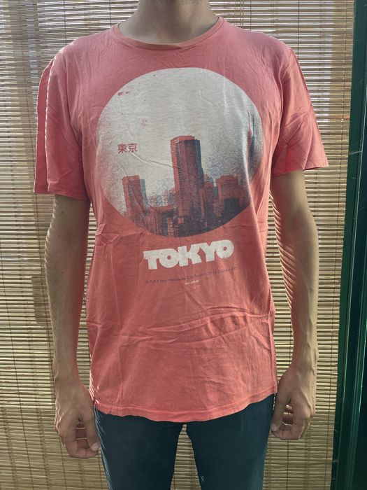 T-shirt gráfica vermelha Pull & Bear