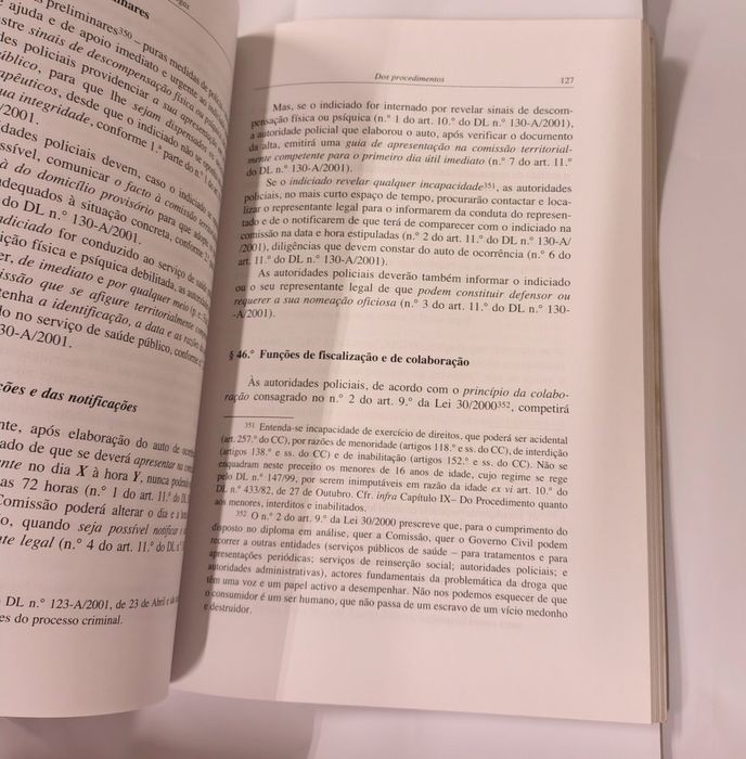 Consumo de Drogas: reflexões sobre o Quadro Legal, de Manuel Monteiro Guedes Valente