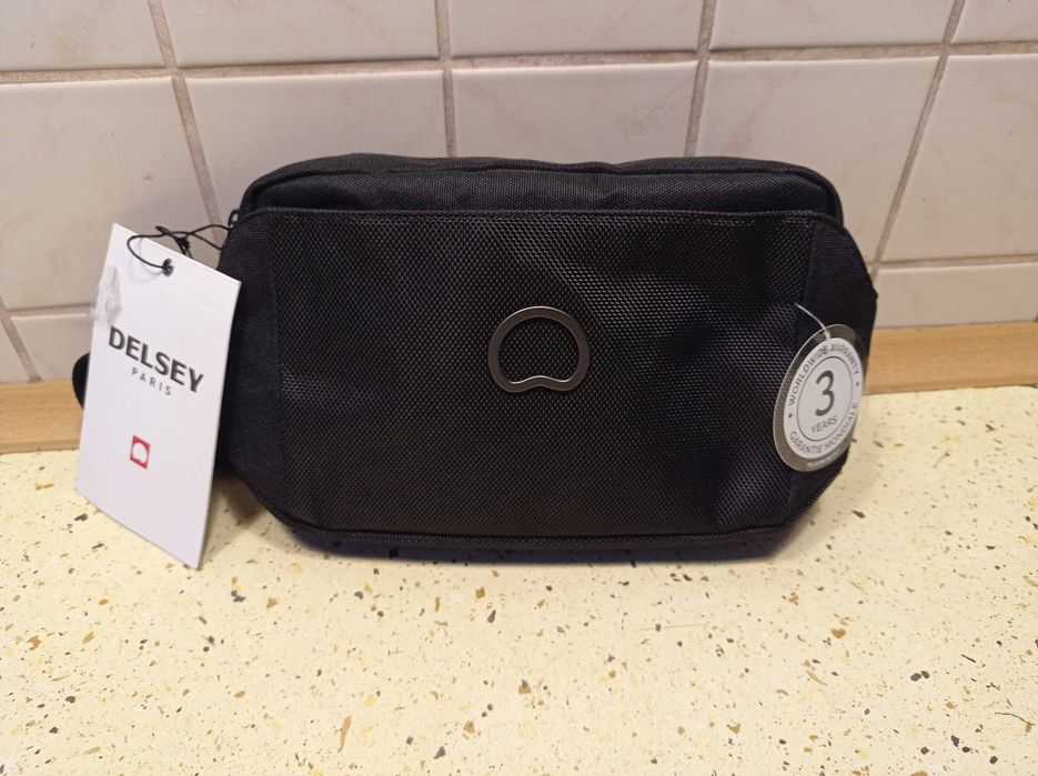 Delsey nowa saszetka biodrowa na pas