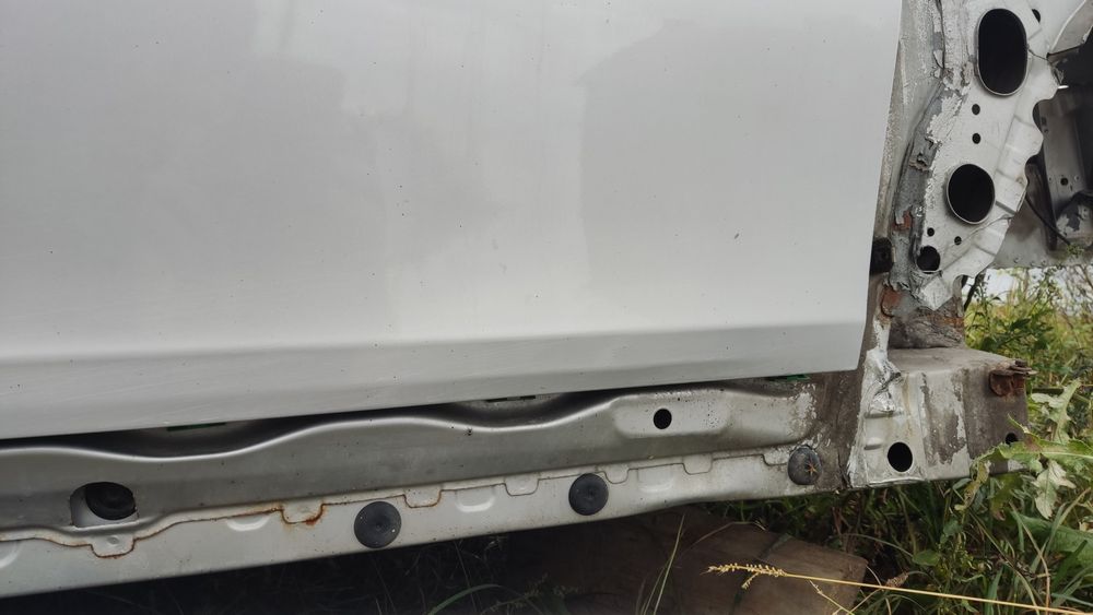 Drzwi przód przednie prawe BMW E60 E61 lci 354/7