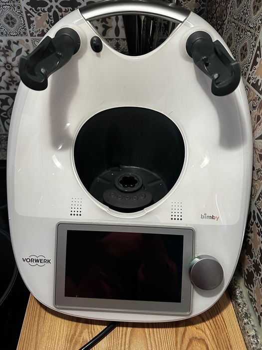 Bimby TM6 com descascador