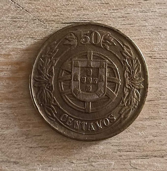 Moeda portuguesa – 50 centavos, 1926 – Bronze-alumínio