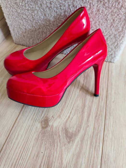 Buty na platformie szpilki na obcasie