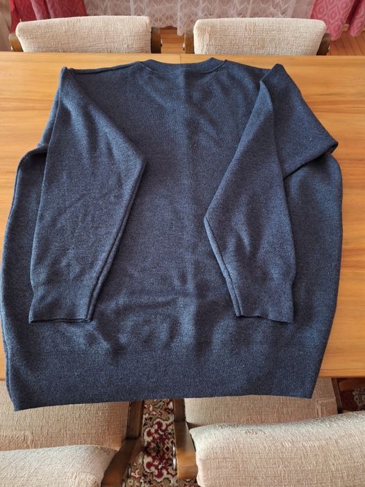 Sweter  męski   rozm.  6 XL ,  (nowy)