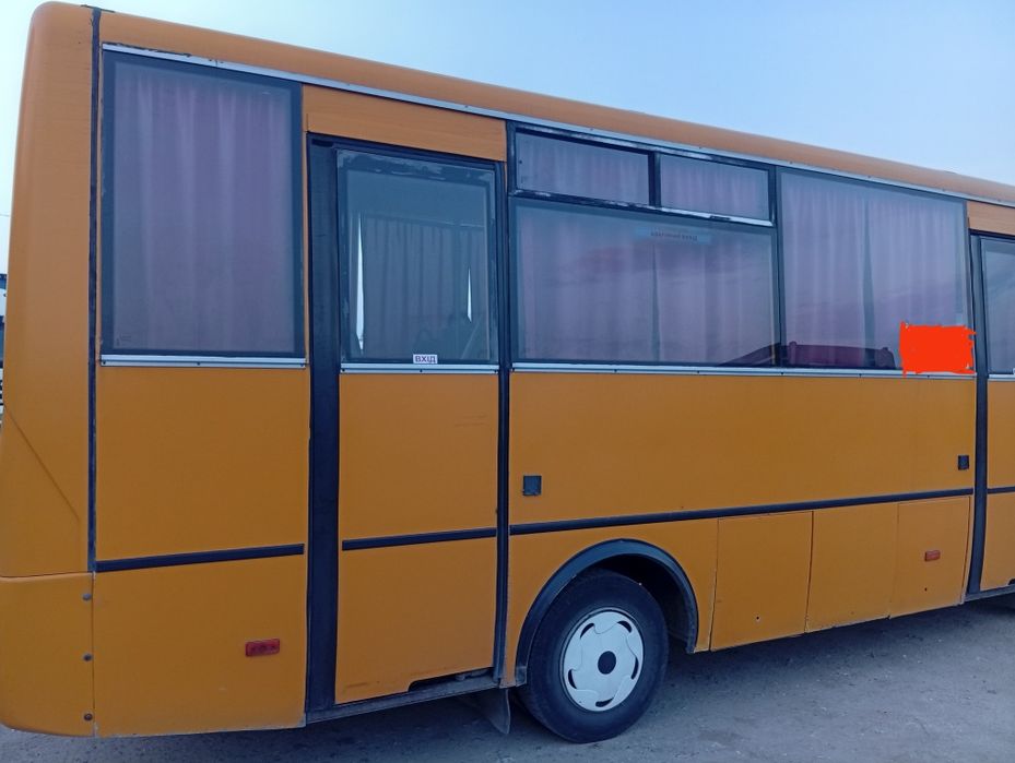 автобус на продаж