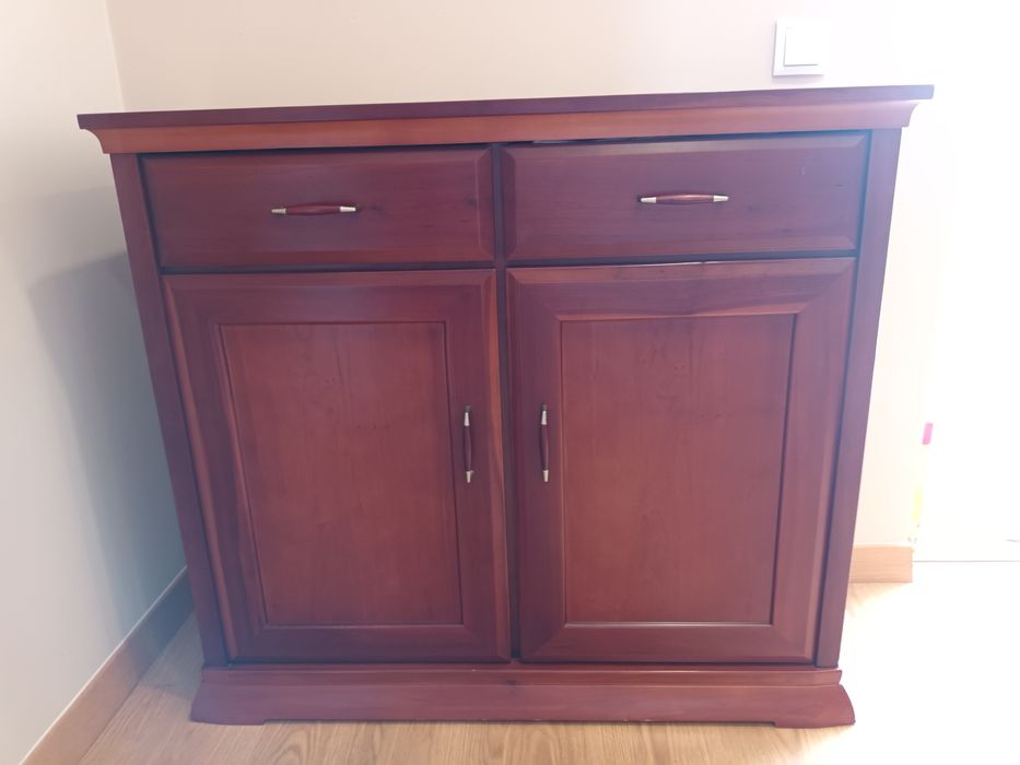 Quarto casal+ 2 mesas cabeceira+ comoda