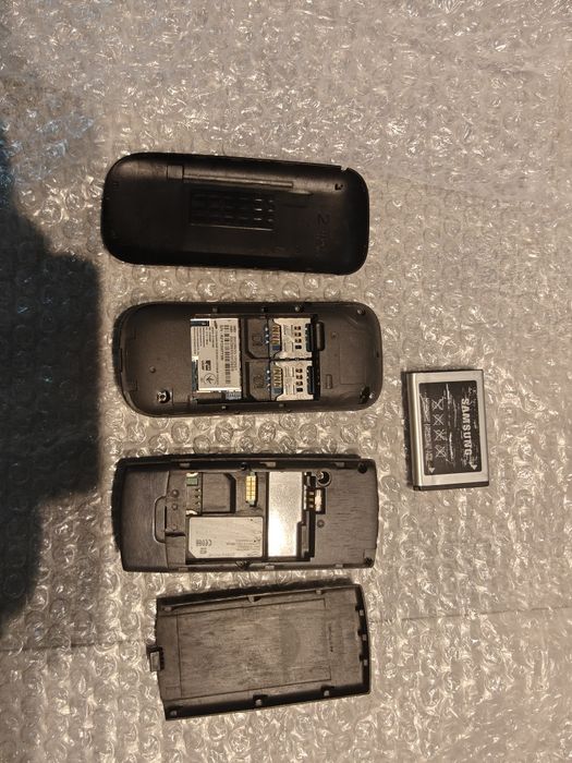 Samsung 1202i та C160 одним лотом