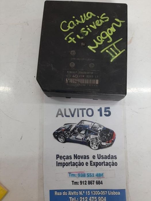 caixa de fusíveis Renault Megane 3  2008 a 2012  ref:  284B61871R