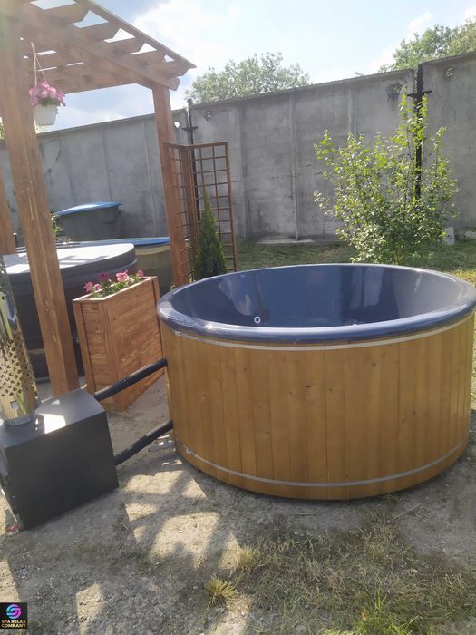 Виробництво чанів джакузі. Купель на дрова Гаряча бочка Басейни