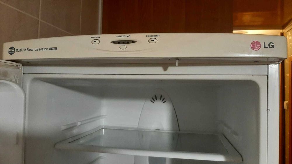 Продам холодильник б/у 200 грн
