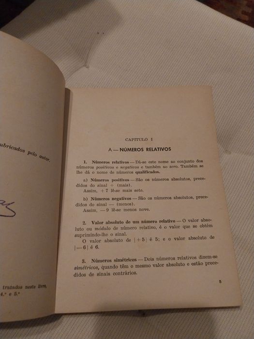 “Memento de Matemática – Exercícios Resolvidos de Álgebra