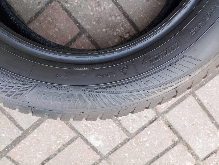 4szt opony 205/60R16. Goodyear, 6 mm