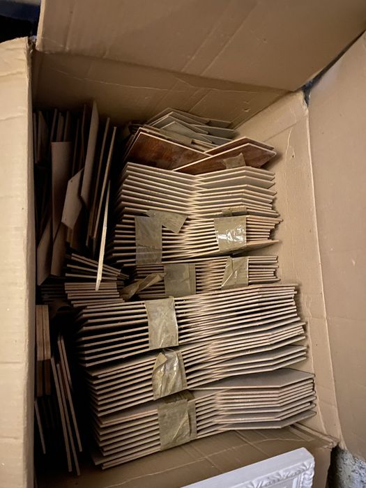 Lote / conjunto molduras, puxadores e material Artes Decorativas