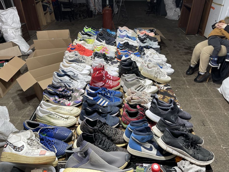 Кросівки оригінал опт лот