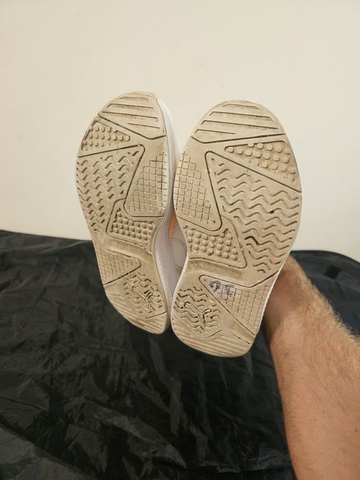 Buty sneakersy damskie Puma rozmiar 37 wkładka 23,5 cm