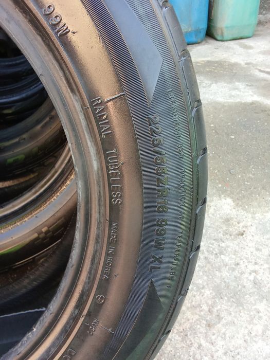 Продам резину 225,55,16