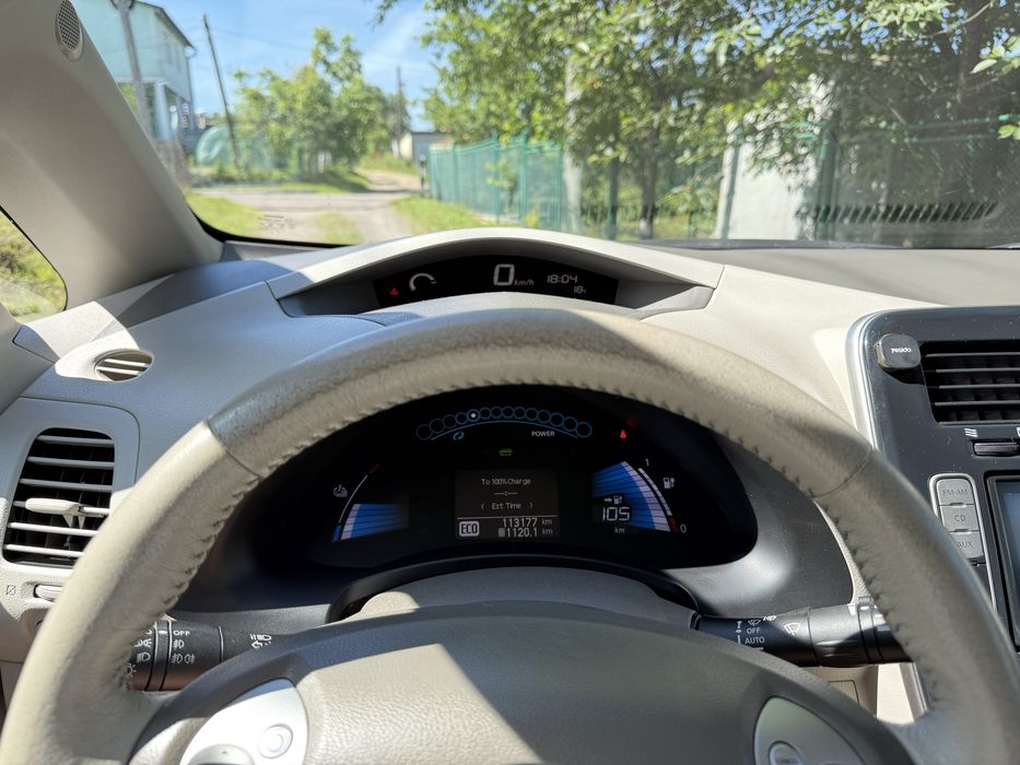 Nissan Leaf 2012