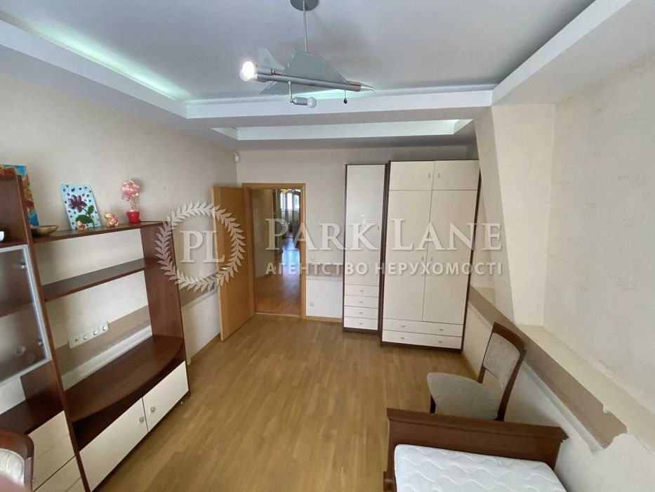 Продаж 5к. квартири на Подолі, вул. Введенська, 29/58