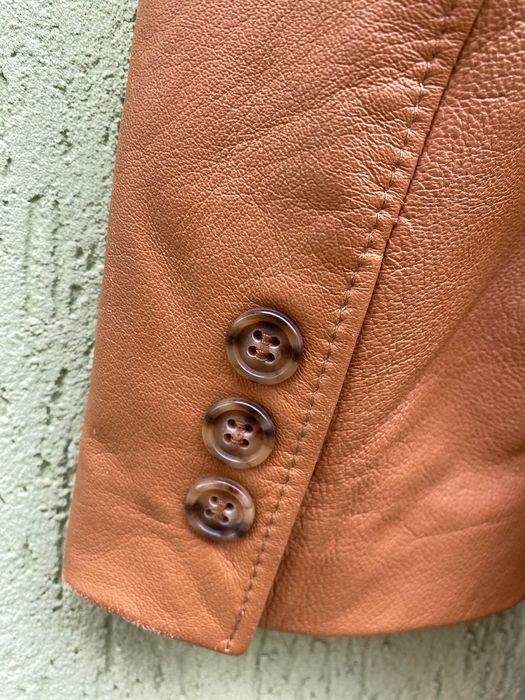 Піджак шкіряний.