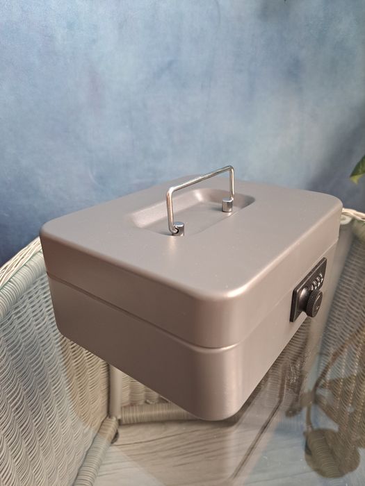 Kasetka na pieniądze, 3-cyfrowa kombinacja liczb