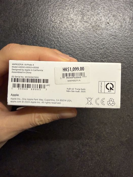 AirPods 4 нові MXP63ZP/A