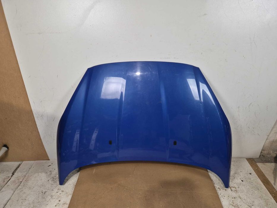 Ford Fiesta MK7 lift maska pokrywa silnika.