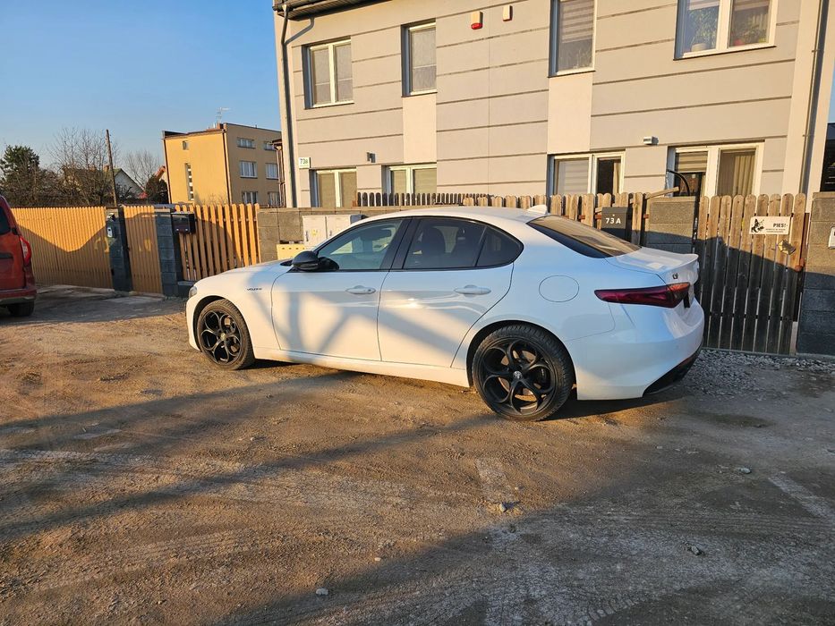 Alfa Romeo Giulia Alfa Romeo Giulia 2.0 VELOCE - od pierwszego właściciela