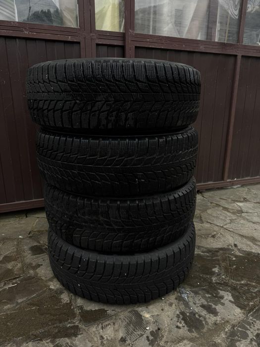 Шини вживані зимові Triangle 235/70 R16