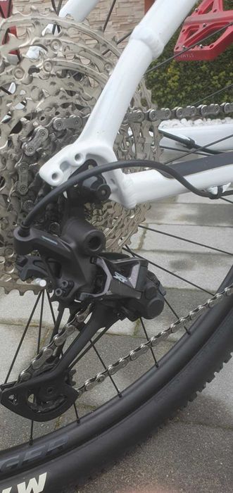 Trek x-caliber 8 crystal white