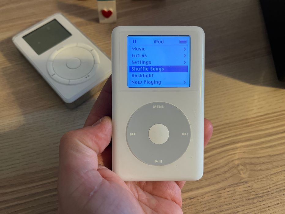 【訳あり】iPod classic MB147J/A ＋ MA045G/C MB147J/A｜Apple iPod classic 80GB ブラック MB147J/A｜中古品