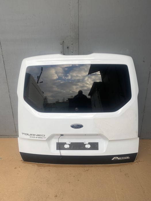 Коышка багажника, задние двери Ford Connekt 2014-2019