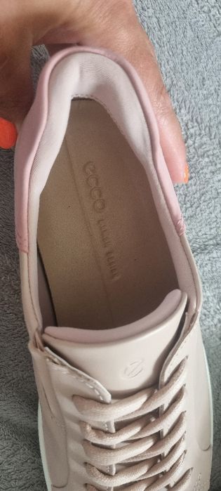 Sneakersy damskie skórzane Ecco Soft 7  38