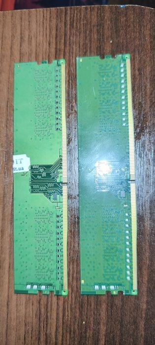 Пам'ять  Kingston 8 GB DDR4 2400 MHz (KVR24N17S8/8) дві по 8, Б/У