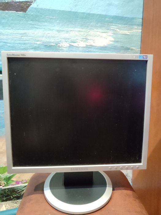 Монитор Samsung SyncMaster 740n