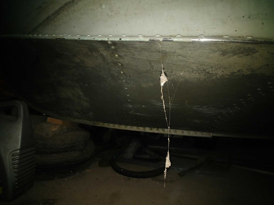 Моторний човен прогрес 4