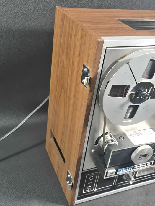 Magnetofon Akai X-201D z szpulami