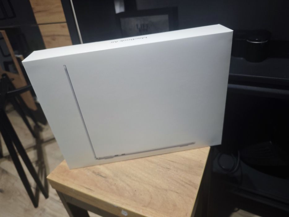 MacBook air M5 16/512