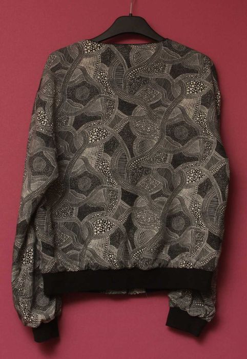 Monki XS-S куртка бомбер из вискозы.
