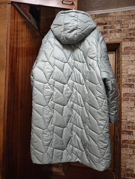 Куртка демісезонна подовжена с капюшоном 64-66