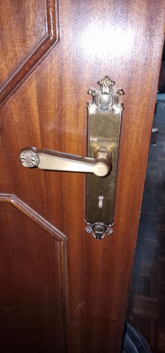 Portas de mogno com e sem vidro