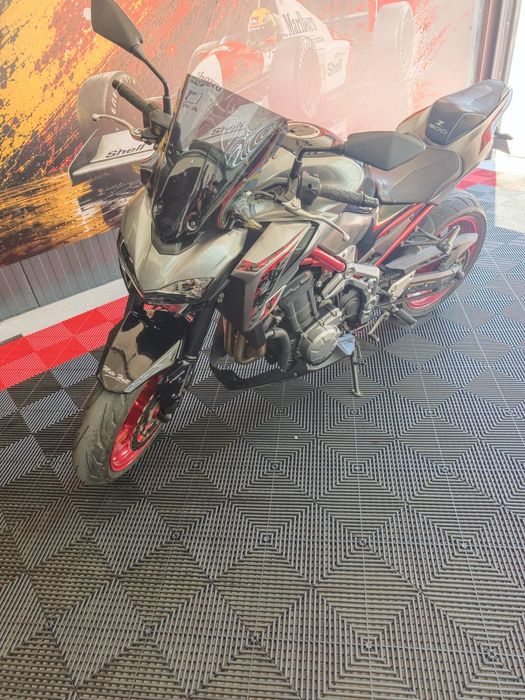 Kawasaki z900 akrapovic