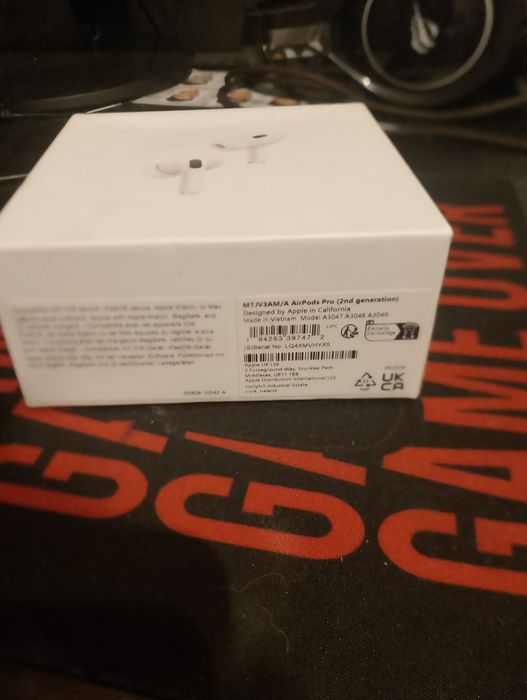 Pudełko po air pods pro 2