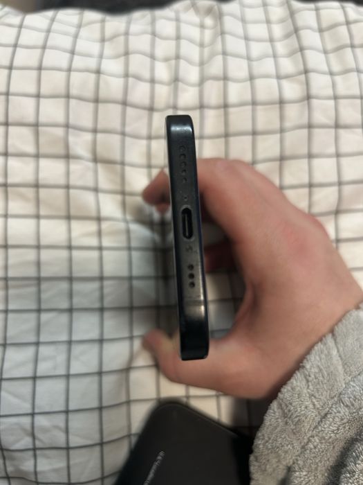 Iphone 15 128gb icloud