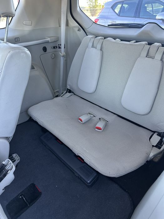 Mitsubishi Outlander 2.0 DI-D 4x4 | 7 Lugares | 2008 — photo 5