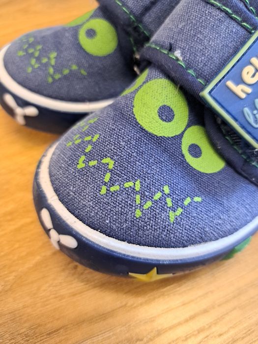 Buty kapcie na rzepy granatowe cool club 20